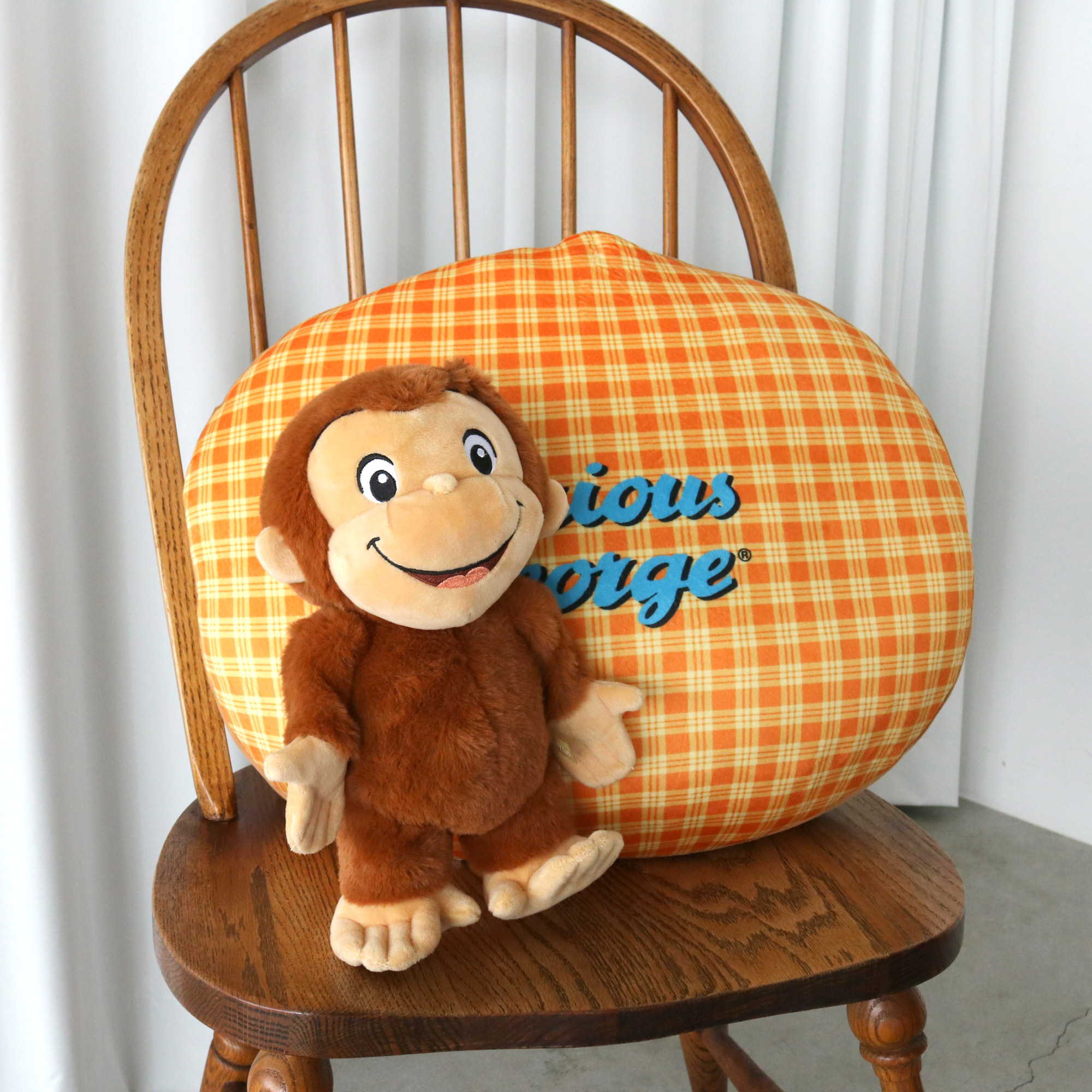 丸型もっちりクッション おさるのジョージ - おさるのジョージ公式